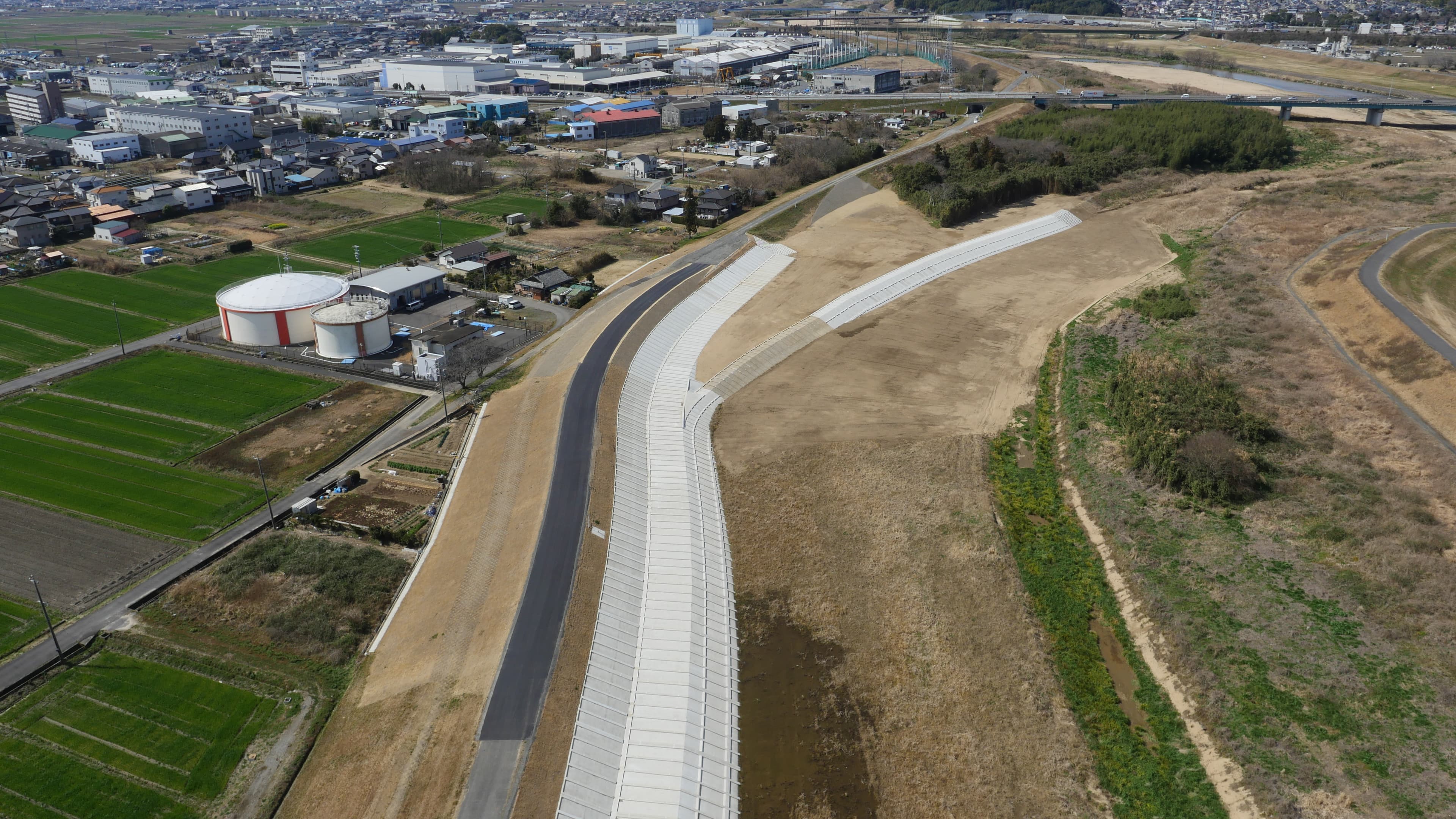 平成27年度 鈴鹿川派川南五味塚築堤護岸工事